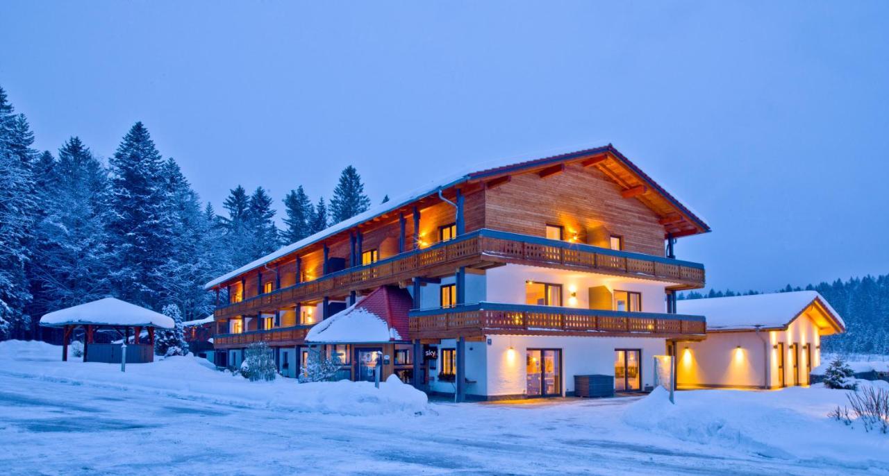 Landhotel Moorhof Neuschoenau Exterior photo