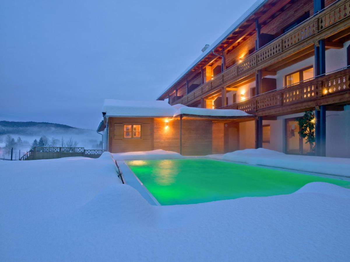 Landhotel Moorhof Neuschoenau Exterior photo