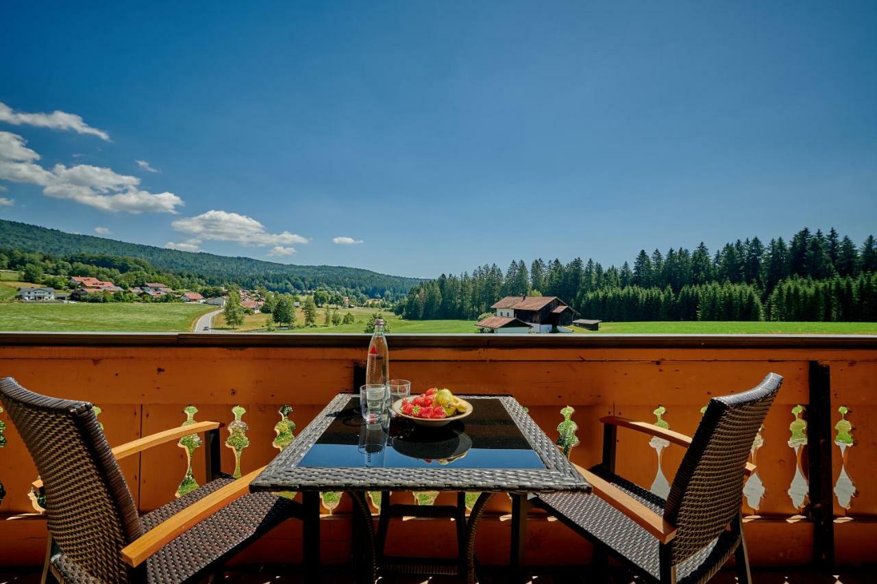 Landhotel Moorhof Neuschoenau Exterior photo